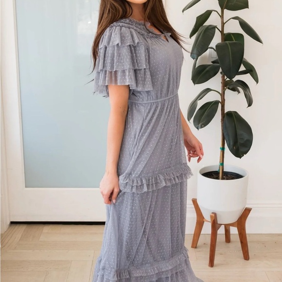 DEAUVILLE Elegant Ruffled Gray Maxi Dress 

New without tags - Picture 5 of 10